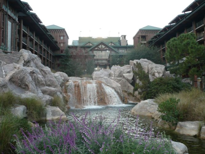 What Resorts Offer King Beds at Walt Disney World? 1