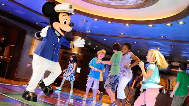 9 Amazing Perks Included in the Cost of Your Disney Cruise 2