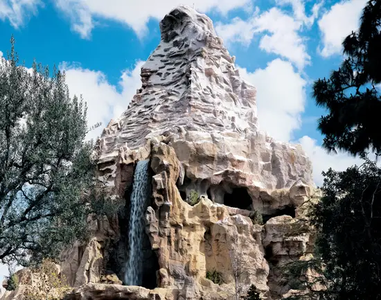5 of Our Favorite Vintage Disneyland Attractions 2