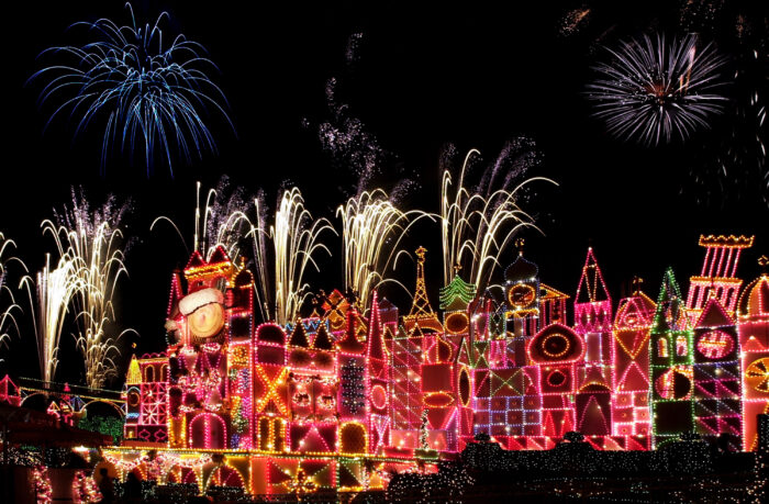 8 Must Dos for Those Visiting Disneyland This Holiday Season 1