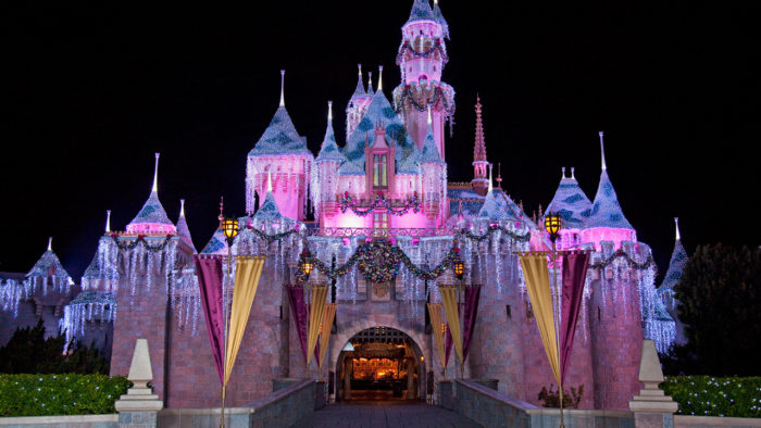 Counting Down to Christmas With 12 Must-Do Disneyland Resort Experiences 4