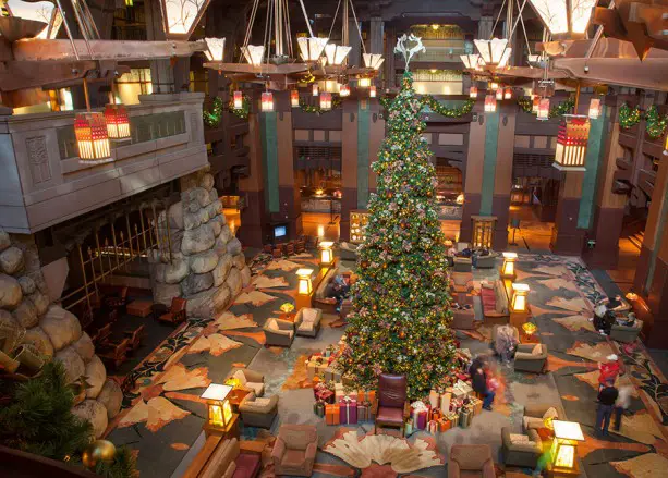 8 of Our Favorite Disneyland Christmas Trees 4