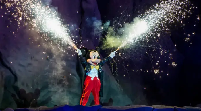 5 Magical Parades and Shows at Walt Disney World 6